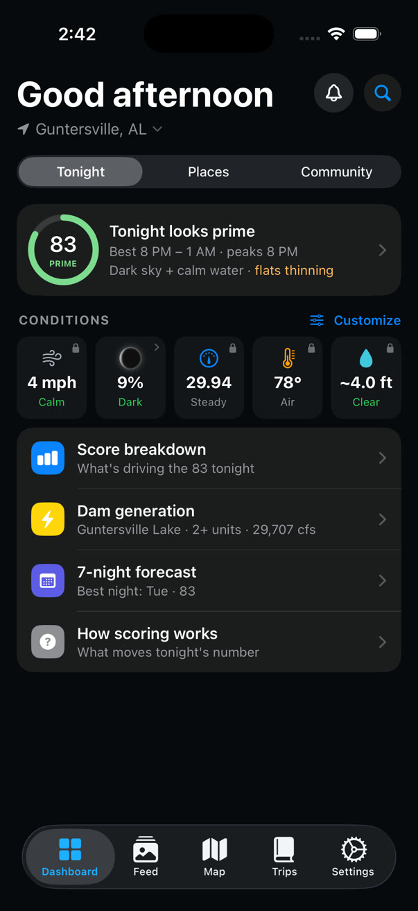 The Sector app: tonight's shooting-conditions score of 83, Prime, with wind, moon, pressure, air temperature and water level, and links to the score breakdown, dam generation and the 7-night forecast.